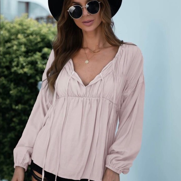 Ruched V neck Blouse🌸 3 for $25. - Picture 8 of 11